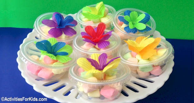 Inexpensive containers from the dollar store make cute Party Favors from ActivitiesForKids.com