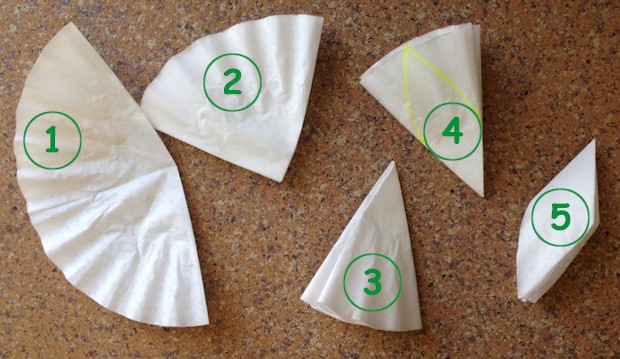 Easy Thanksgiving Crafts for kids.  Coffee filter crafts from ActivitiesForKids.com
